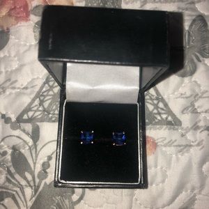14 k gold sapphire earrings